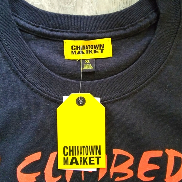 BRAND NEW Chinatown Market "I Climbed Mt. Couch" T-Shirt Mens Size XL - Picture 4 of 5